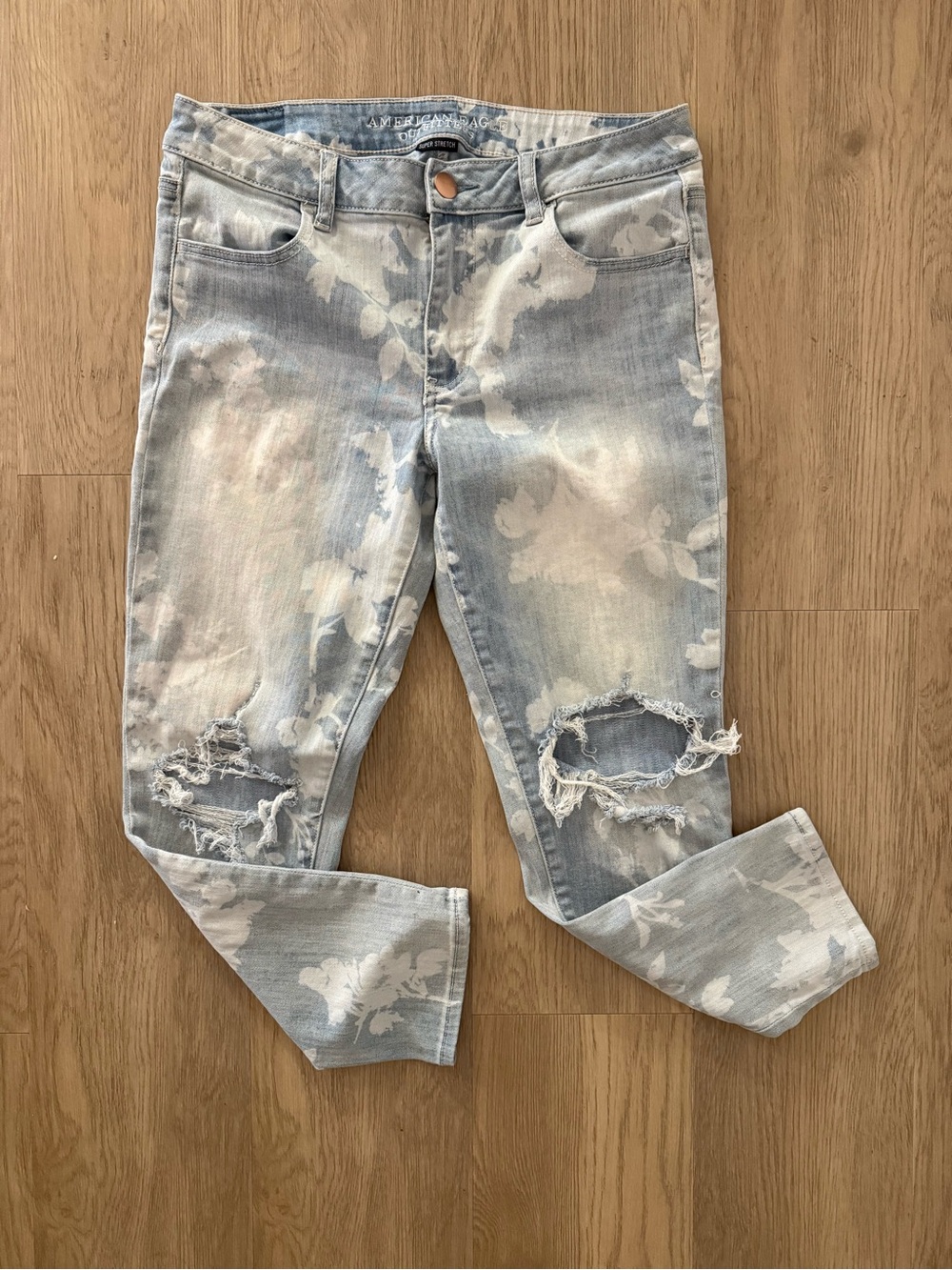 American Eagle Outfitters Light Blue Floral Crop Jegging (Size 12)